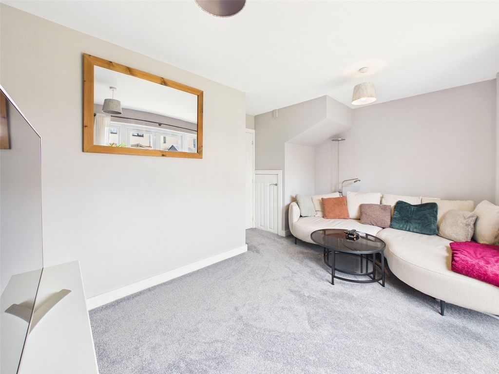 Property photo 3 of 17 Picture No. 04