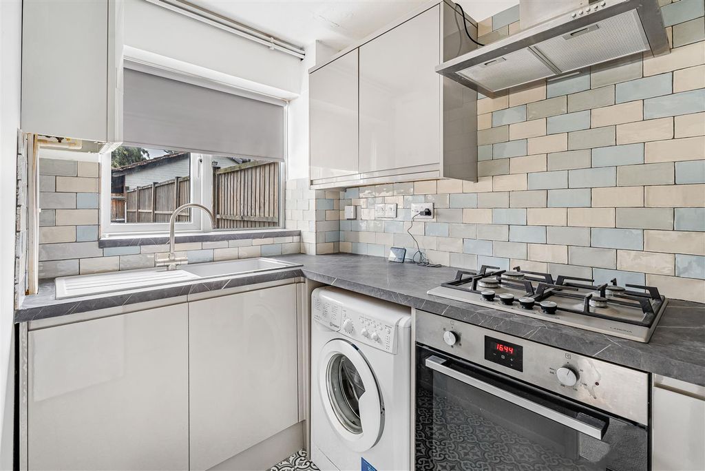 Property photo 3 of 12 1_66399.Jpg