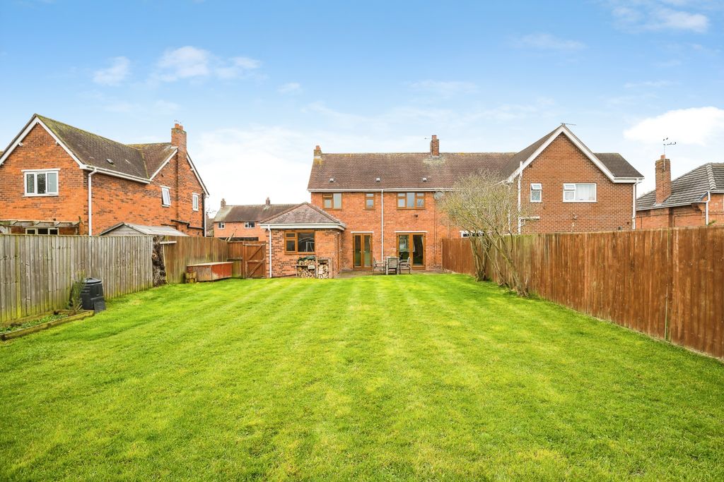 Property photo 2 of 15 Rear Garden