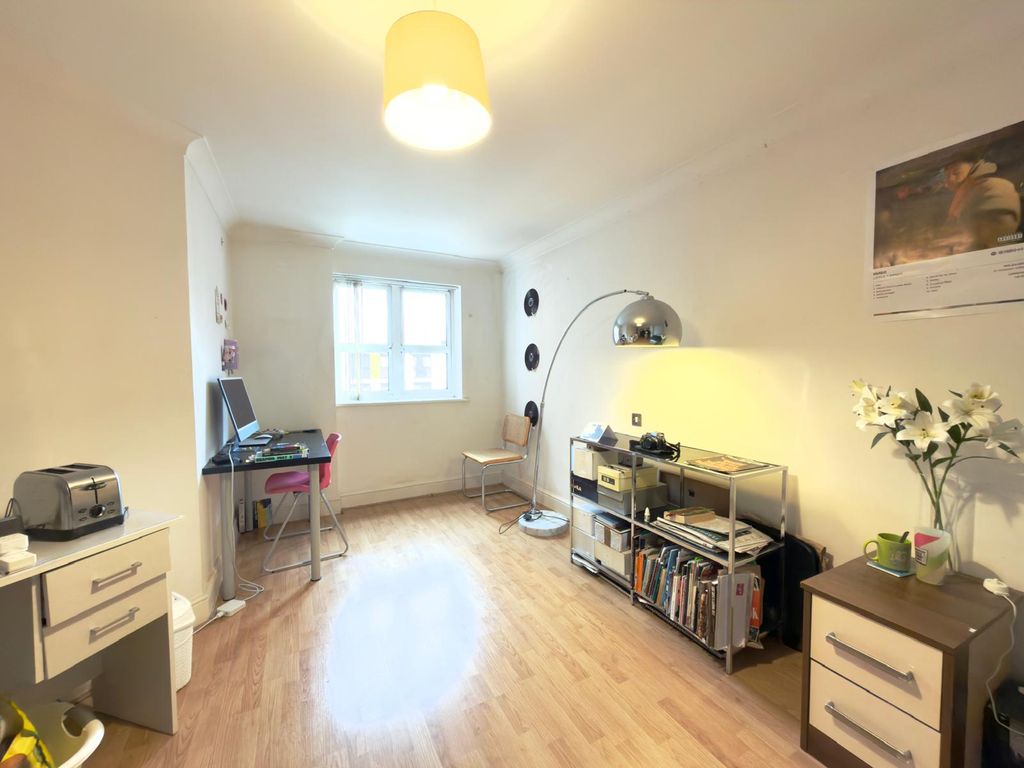 Property photo 2 of 5
