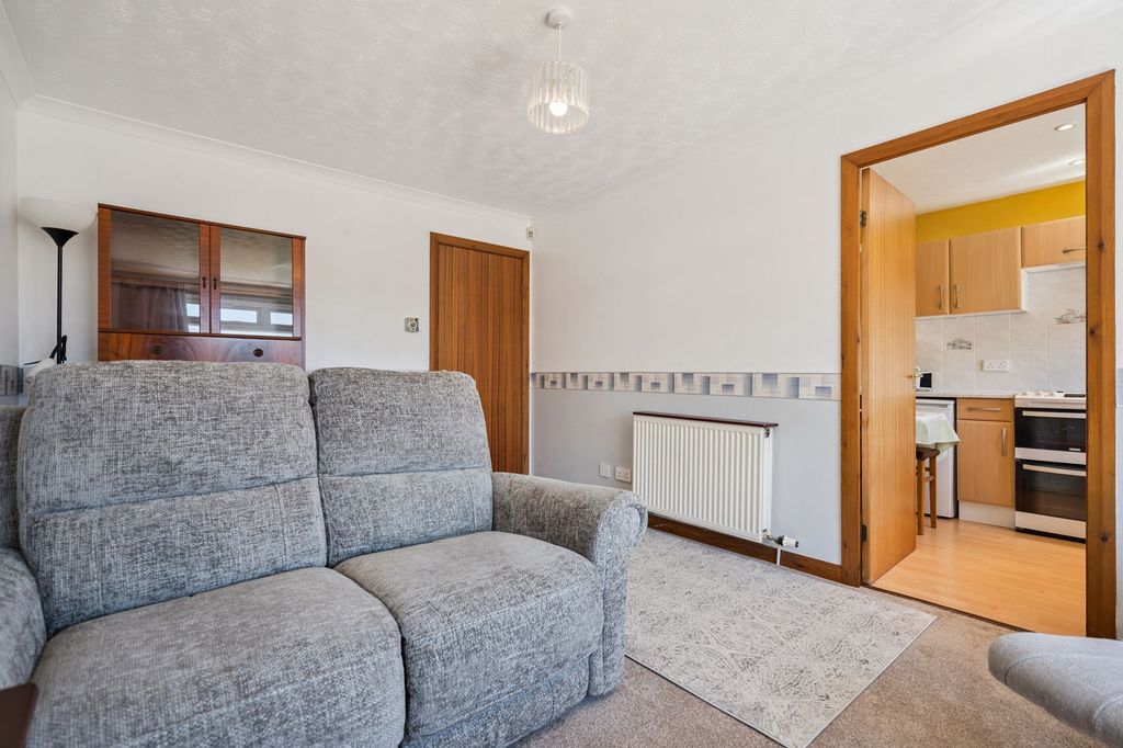 Property photo 3 of 13