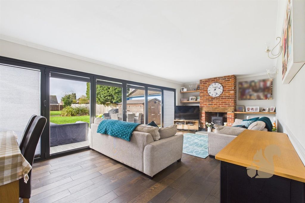 Property photo 3 of 30 Cam03877G0-Pr0299-Still001.Jpg