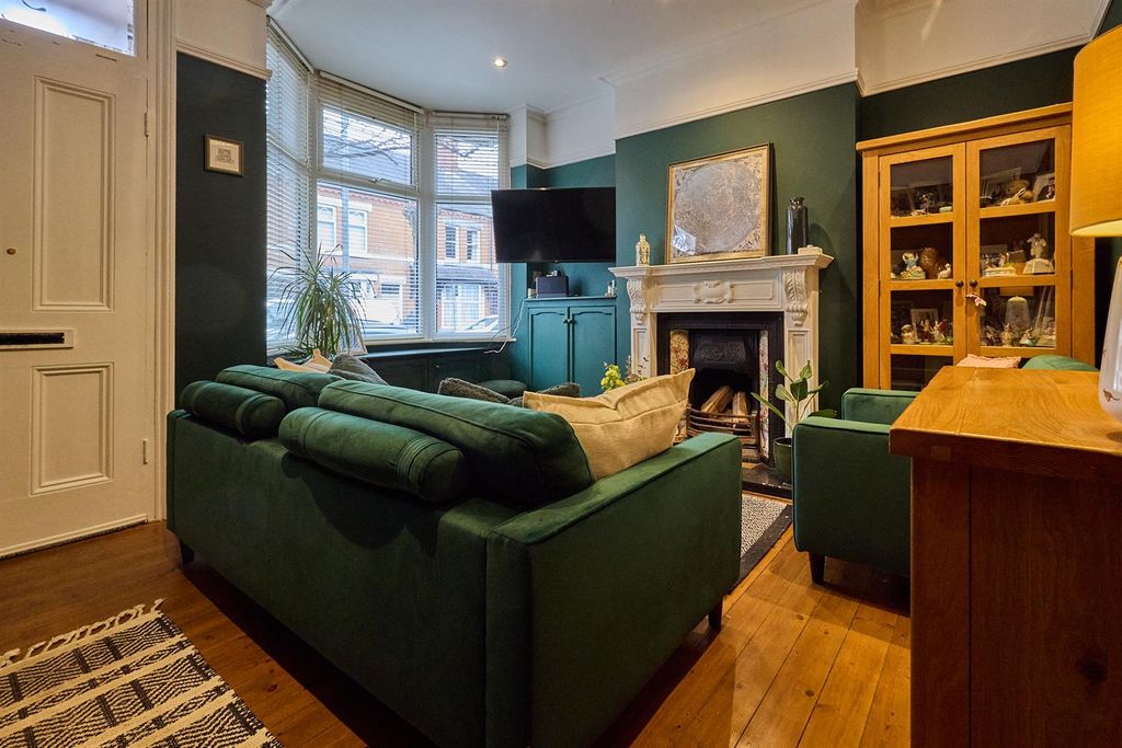 Property photo 2 of 13 Lounge To Front