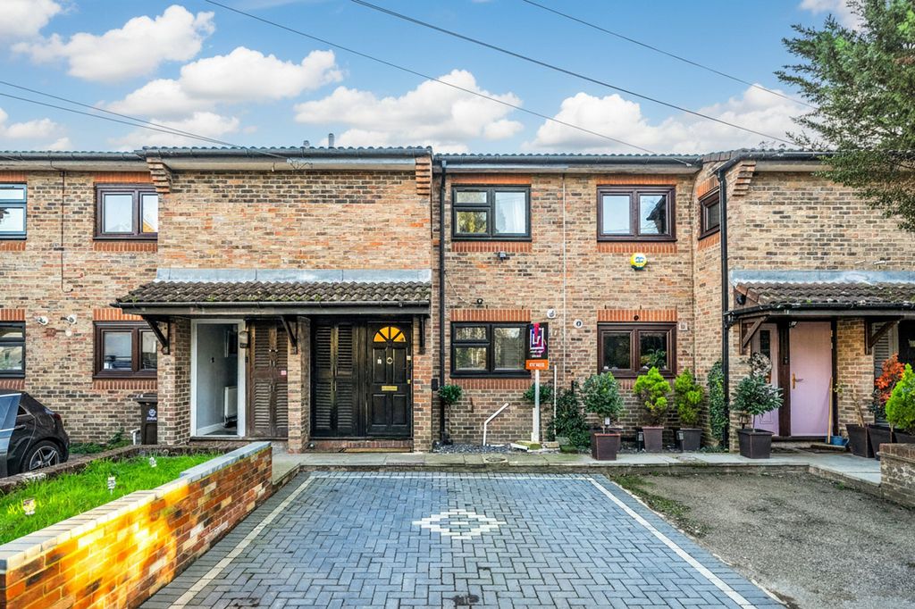 Property photo 3 of 9