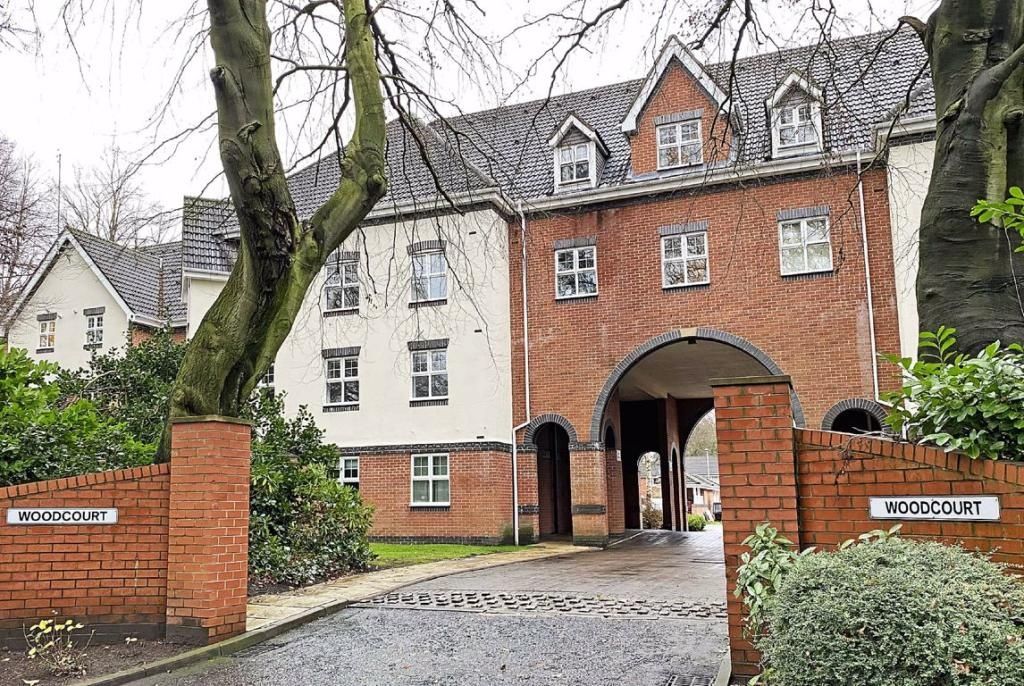 Property photo 1 of 6 Elegant Brick Facade With Charming Archway Entranc...