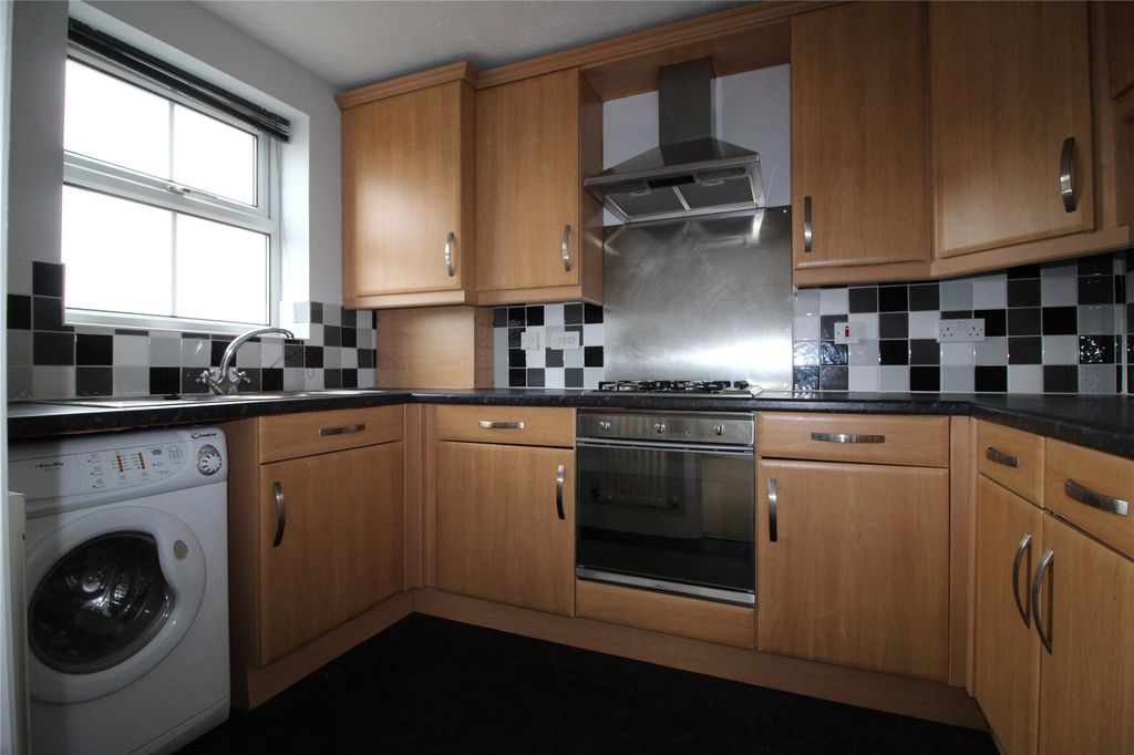 Property photo 3 of 7 Picture No. 02