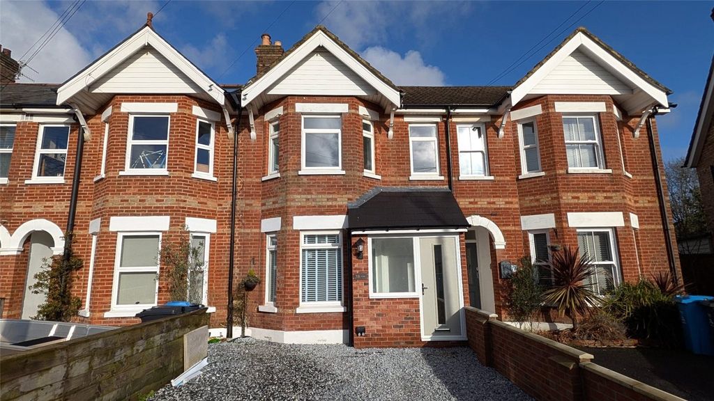 Property photo 1 of 13 Pottery Road