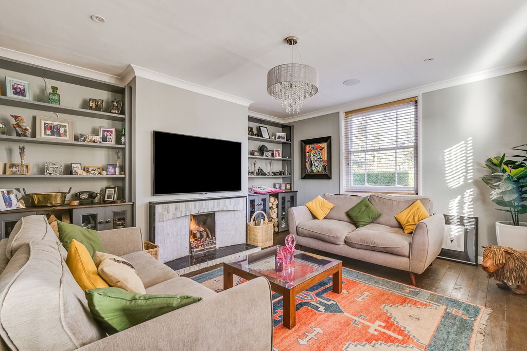 Property photo 3 of 22