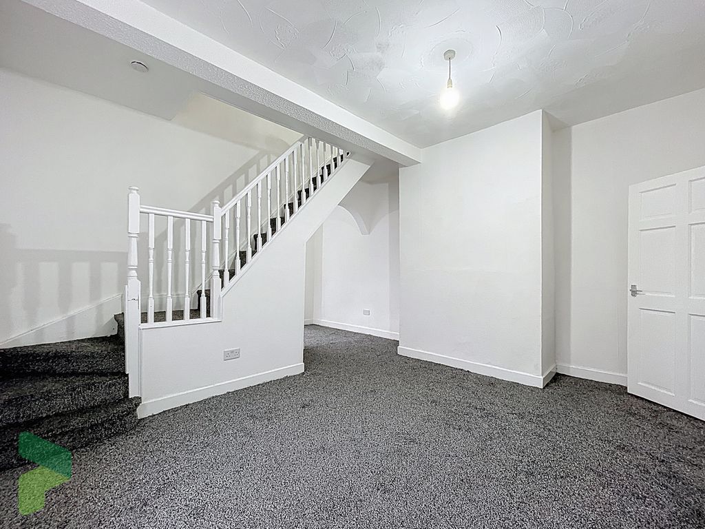 Property photo 2 of 17 Sitting Room Or Dining Room