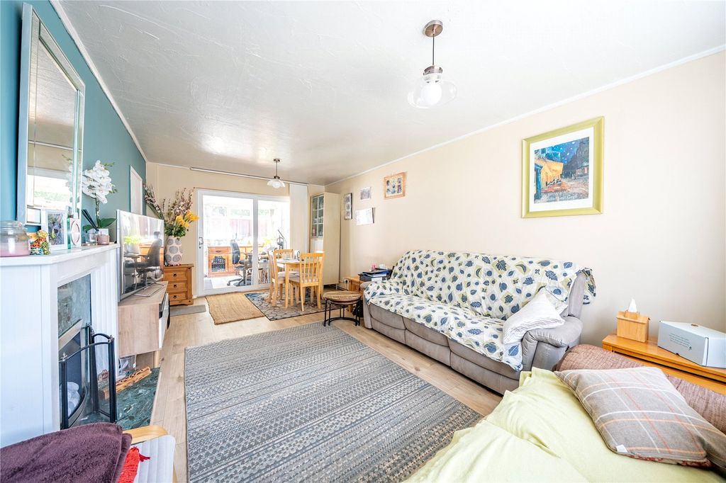 Property photo 2 of 19 Picture No. 01