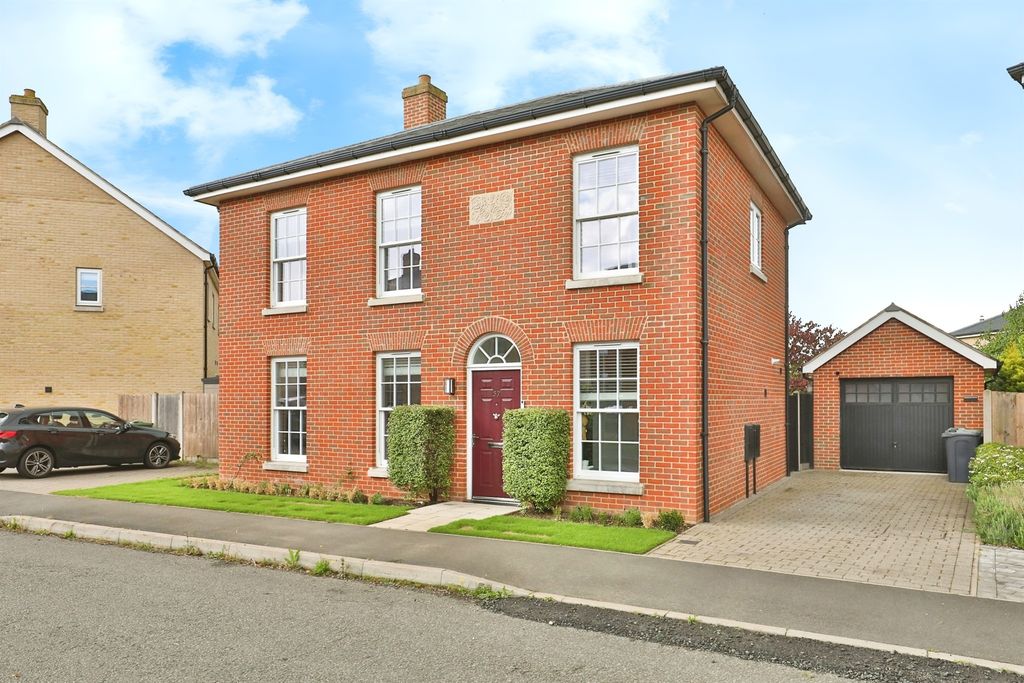 Property photo 1 of 18