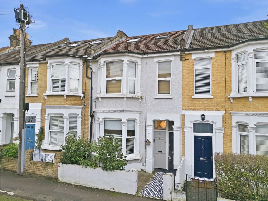 Property photo 1 of 12