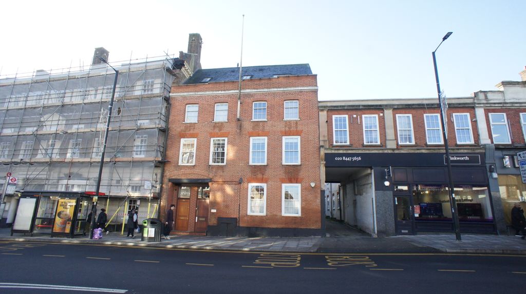 Property photo 1 of 6