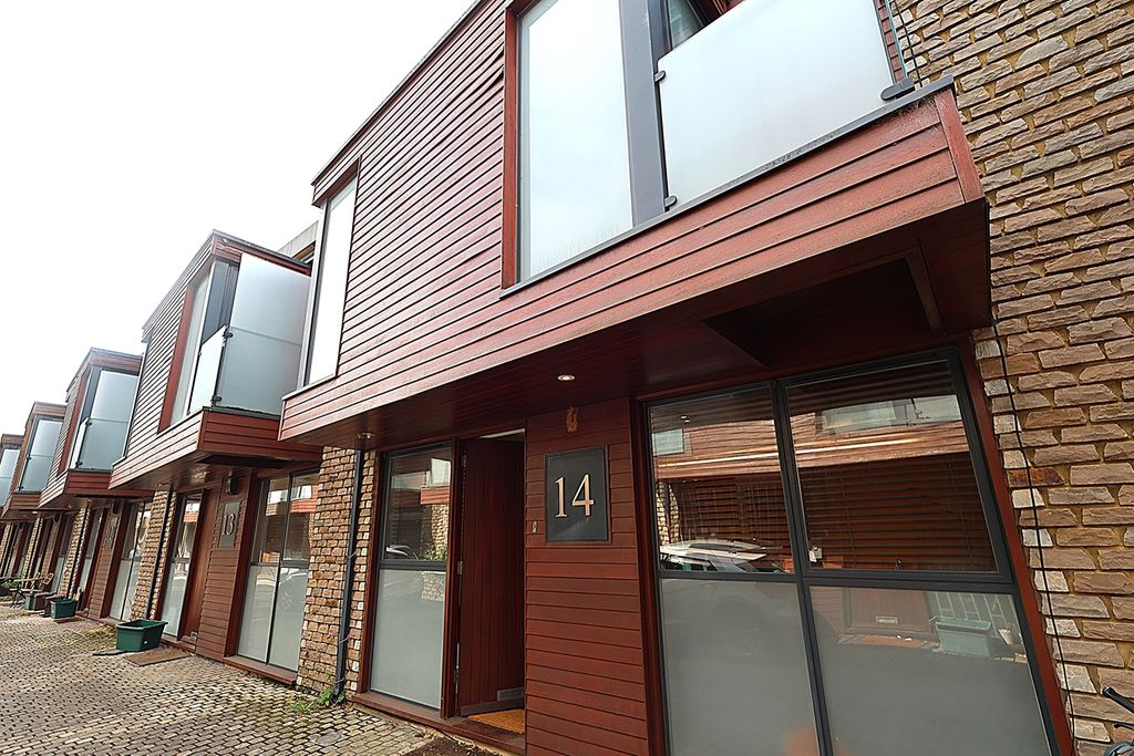 Property photo 1 of 15 Exterior