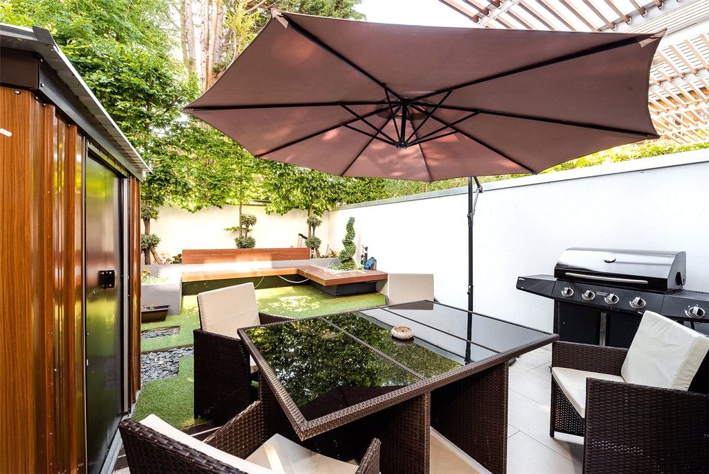 Property photo 3 of 17 Picture No. 15