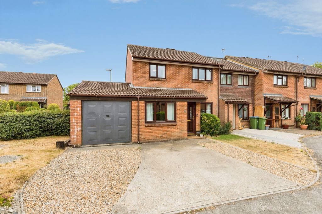 Property photo 1 of 16 Pbox-Img.Jpg
