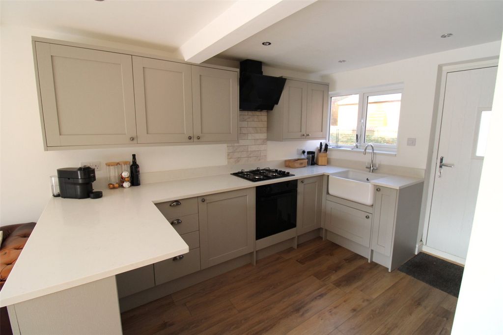 Property photo 3 of 11 Picture No. 15