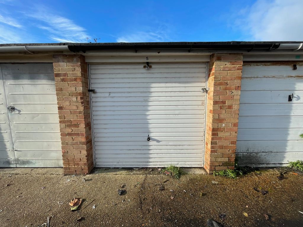 Property photo 1 of 1
