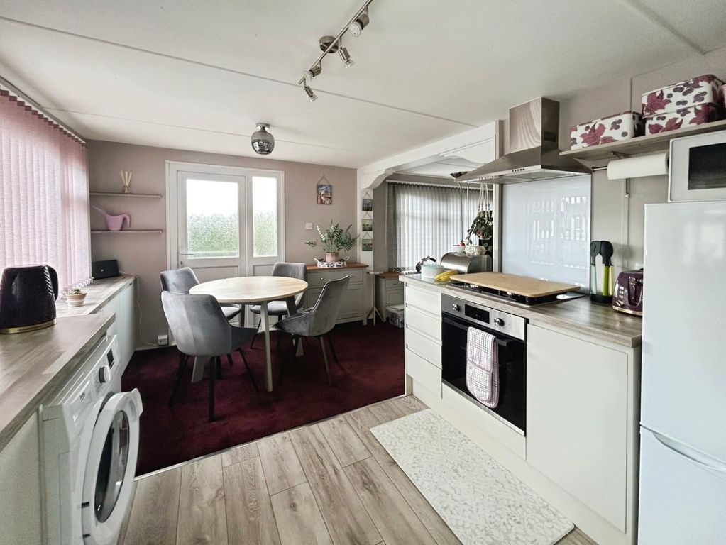 Property photo 2 of 13 128A7Caa-Image00012.Jpeg