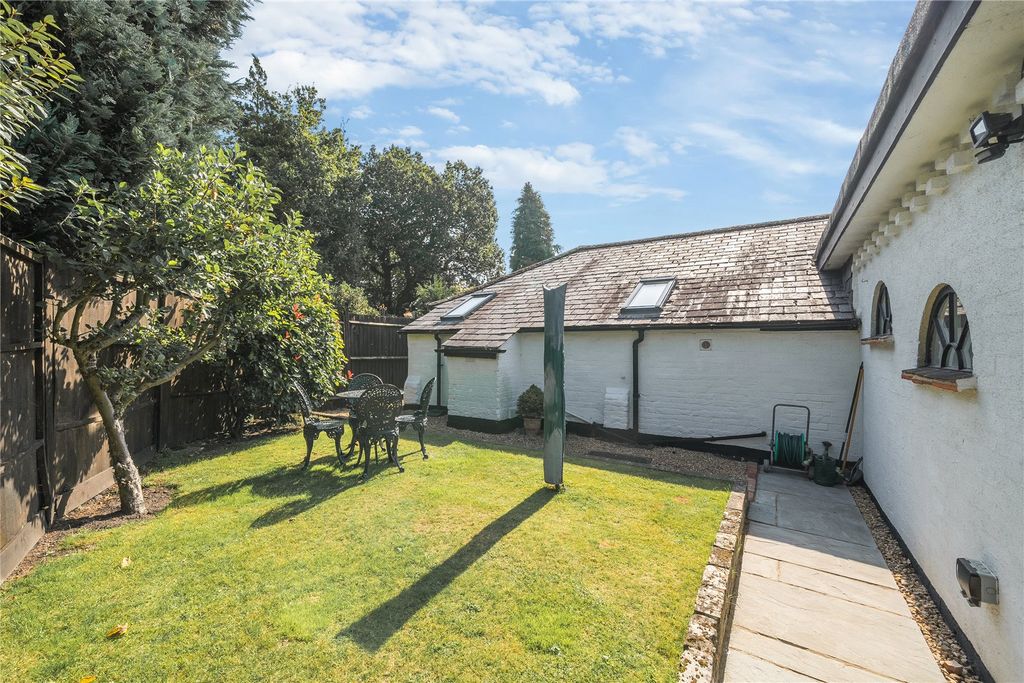 Property photo 3 of 19 Picture 3