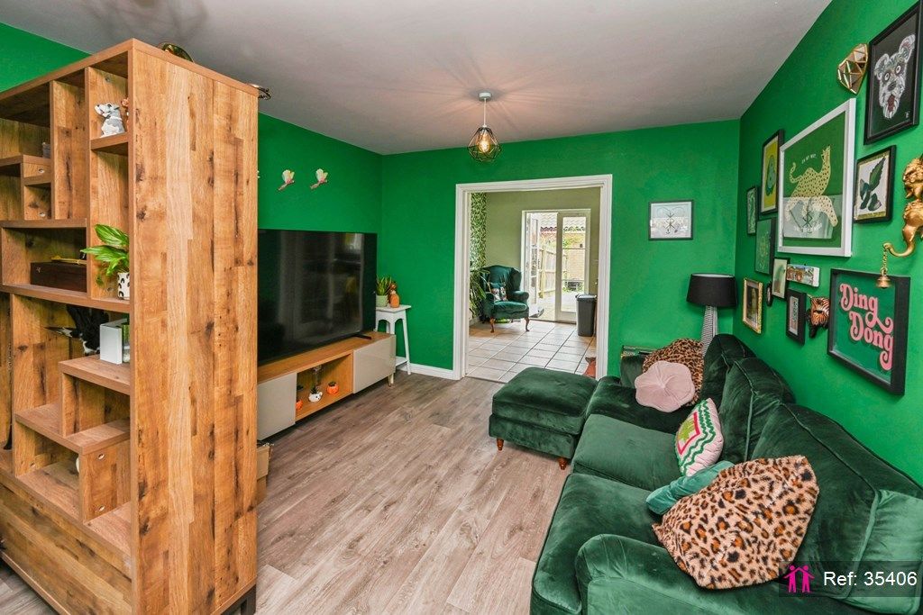 Property photo 3 of 12