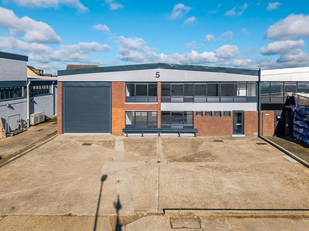 Property photo 1 of 8 Unit 5 Eldon Way Industrial - Biggleswade-158.Jpeg
