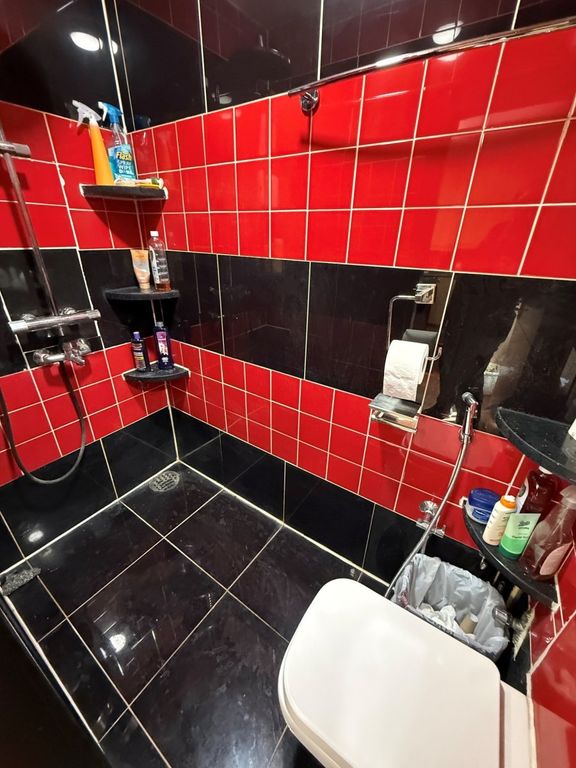 Property photo 3 of 6