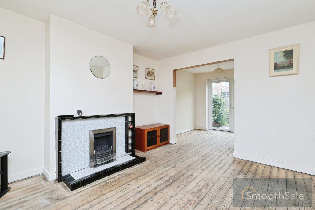 Property photo 2 of 28