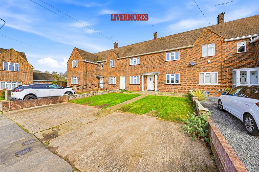 Property photo 1 of 13 External