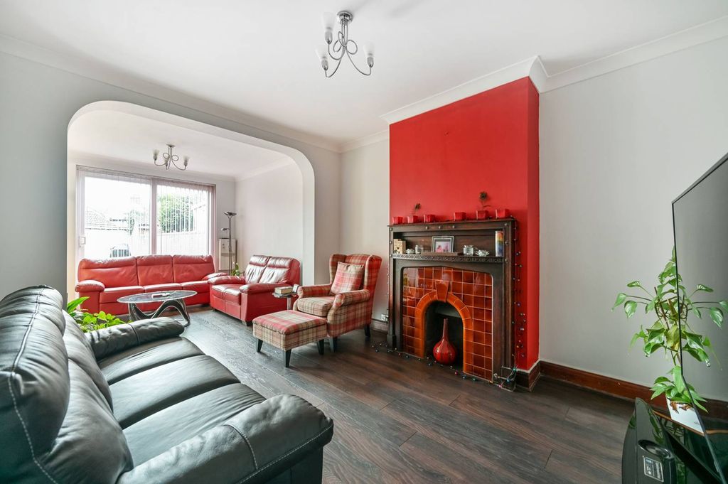 Property photo 1 of 15