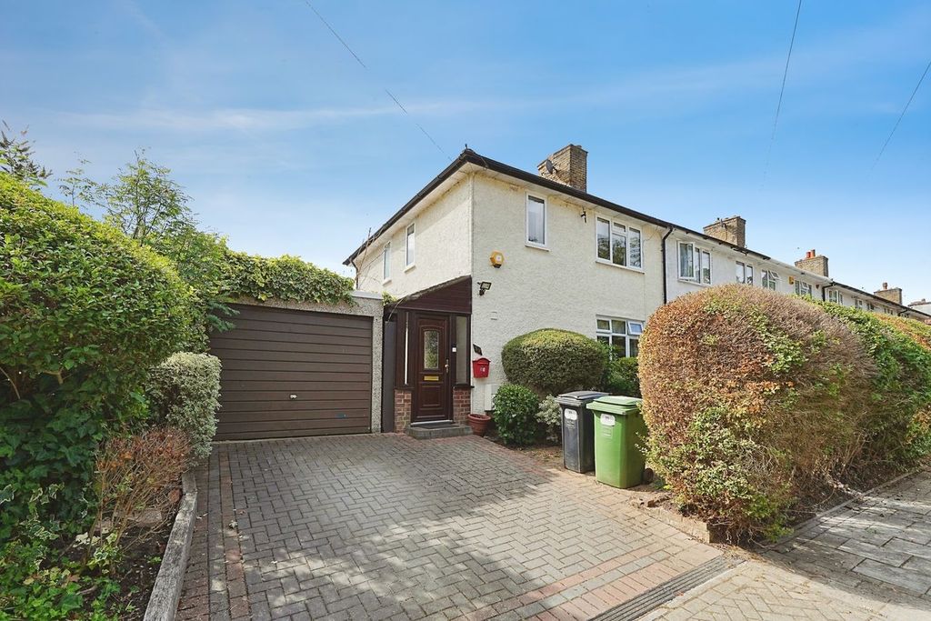 Property photo 1 of 18