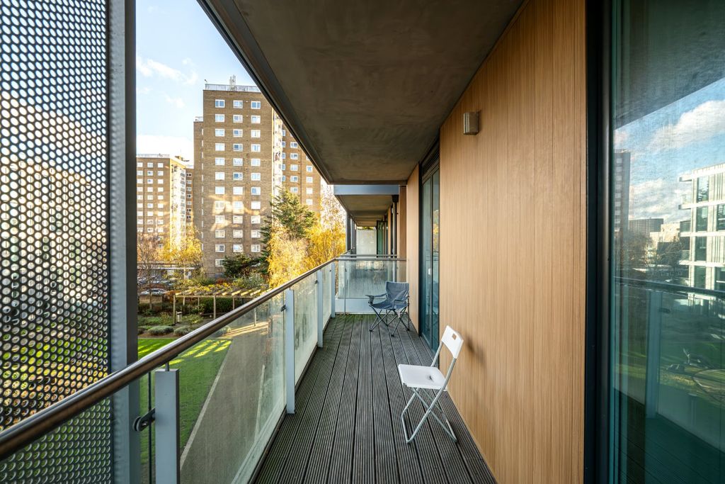 Property photo 3 of 12 Picture No. 18