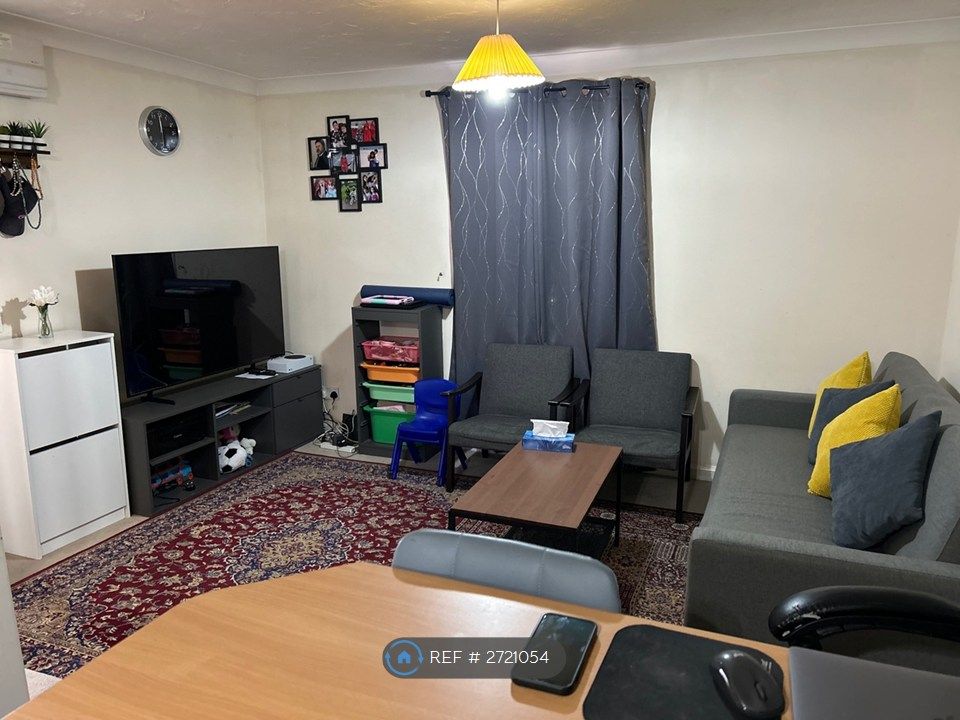 Property photo 2 of 5