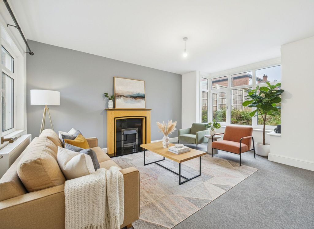 Property photo 2 of 18 Lounge (Virtually Furnished)