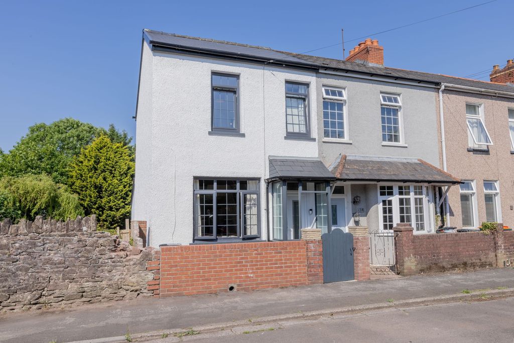 Property photo 1 of 28