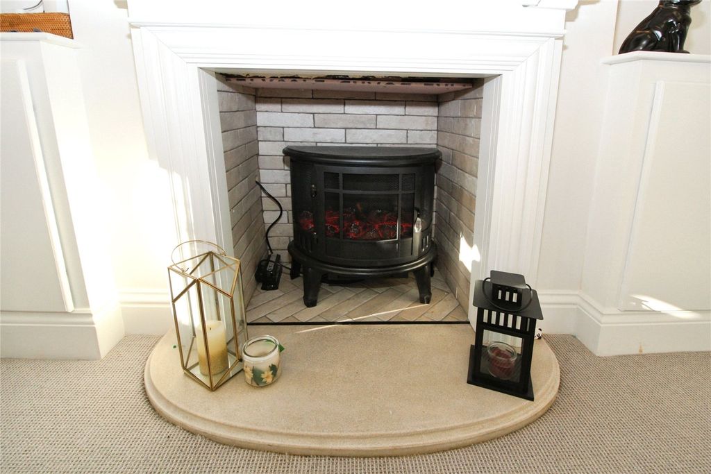 Property photo 3 of 20 Picture No. 04