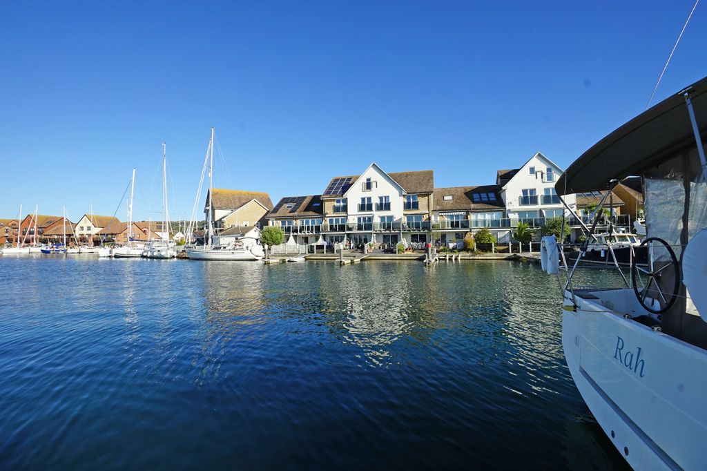 Additional image 30 of 3 bed town house for saleBryher Island, Port Solent PO6