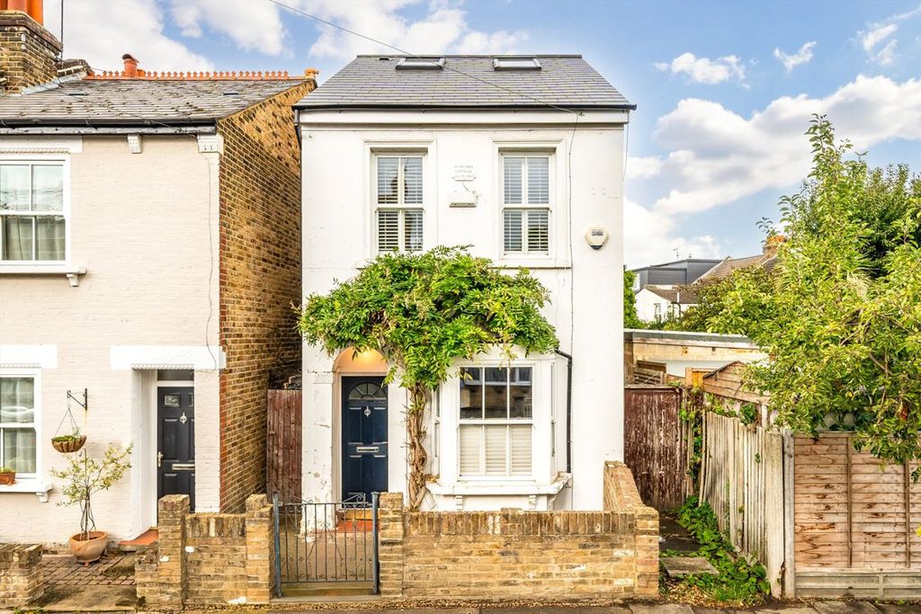 Property photo 1 of 7