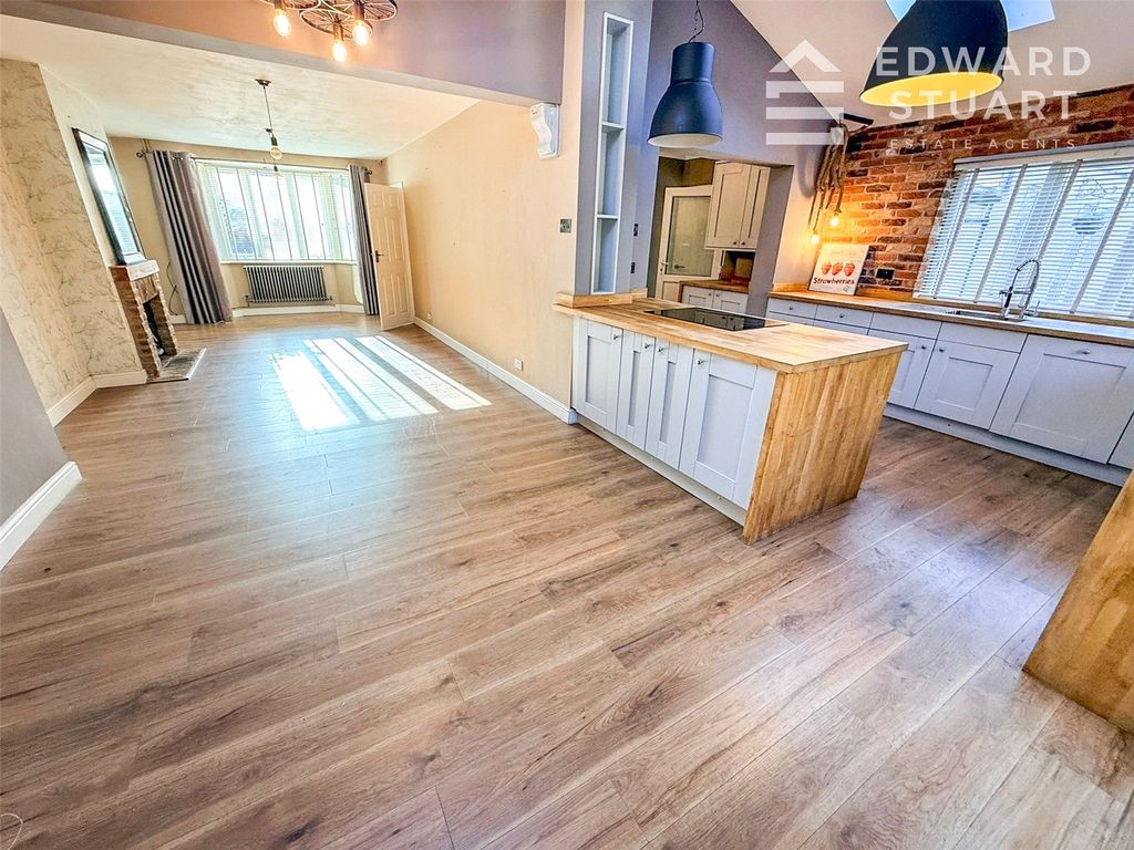 Property photo 2 of 19 Picture No. 07