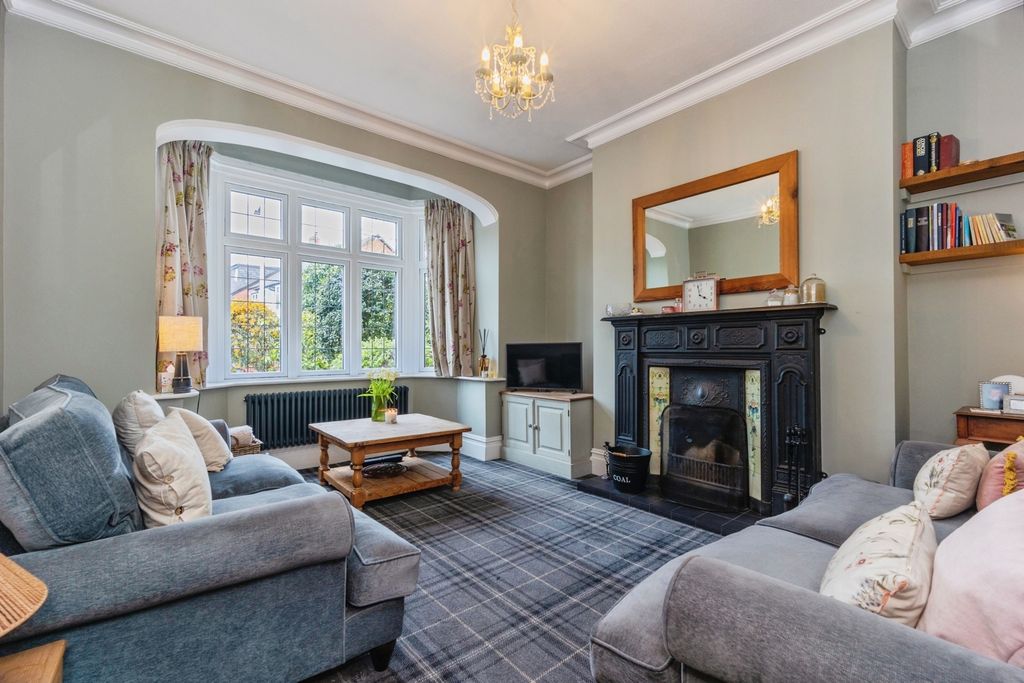 Property photo 2 of 21 Pbox-Img.Jpg