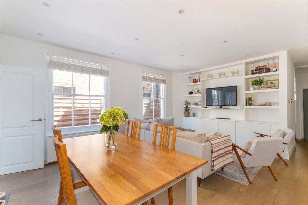 Property photo 1 of 12 Reception Room