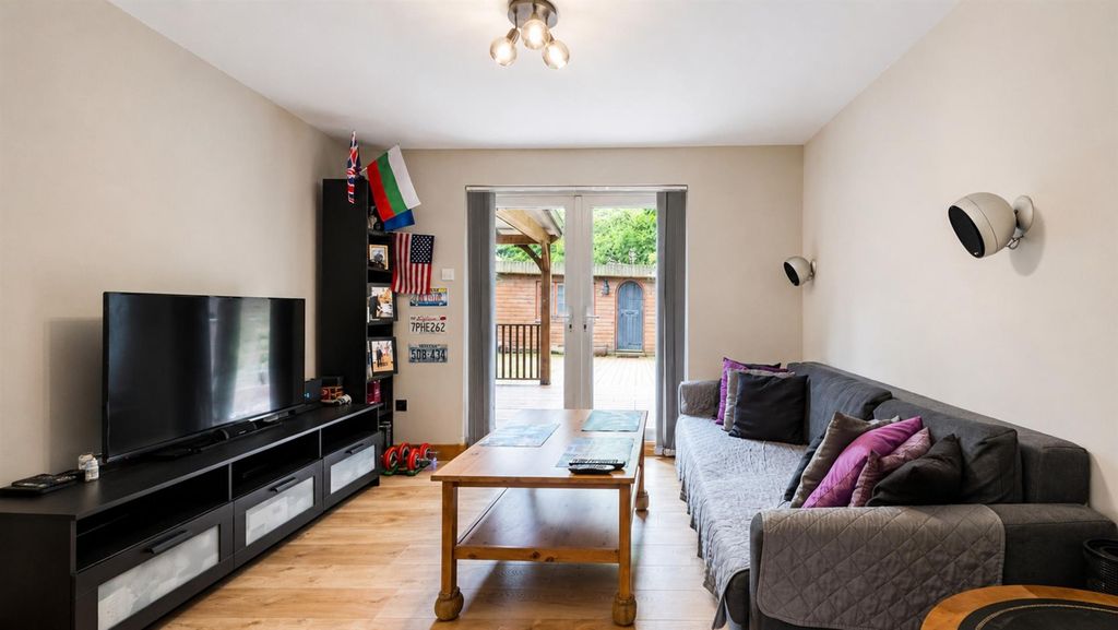 Property photo 3 of 9 6A0F3B5d392B5Bba66Ea2F1B_d29Cf262d39542Eed04013E7B