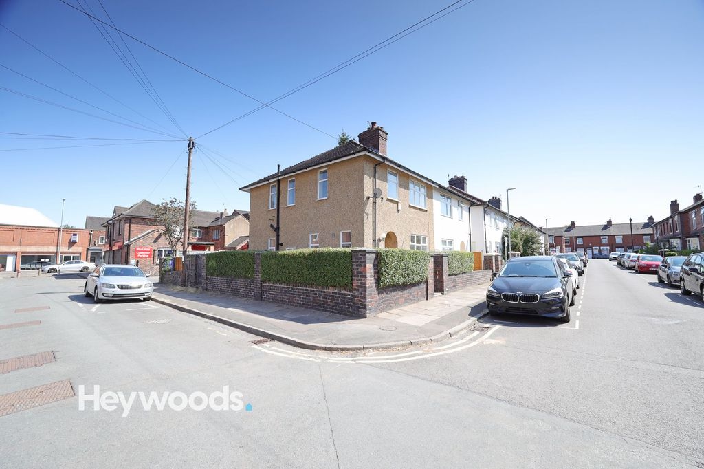 Property photo 1 of 26