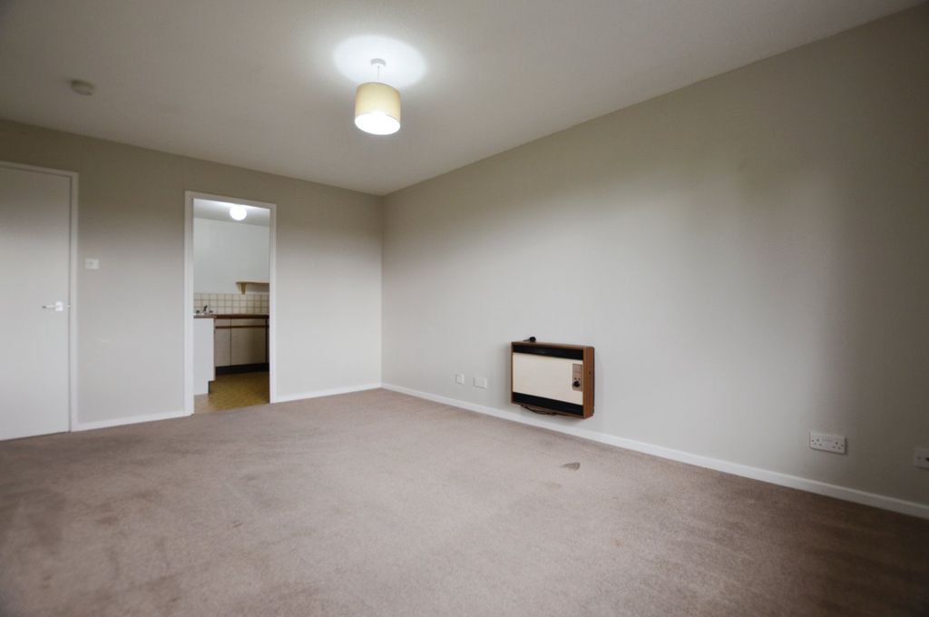 Property photo 2 of 8 Living Room