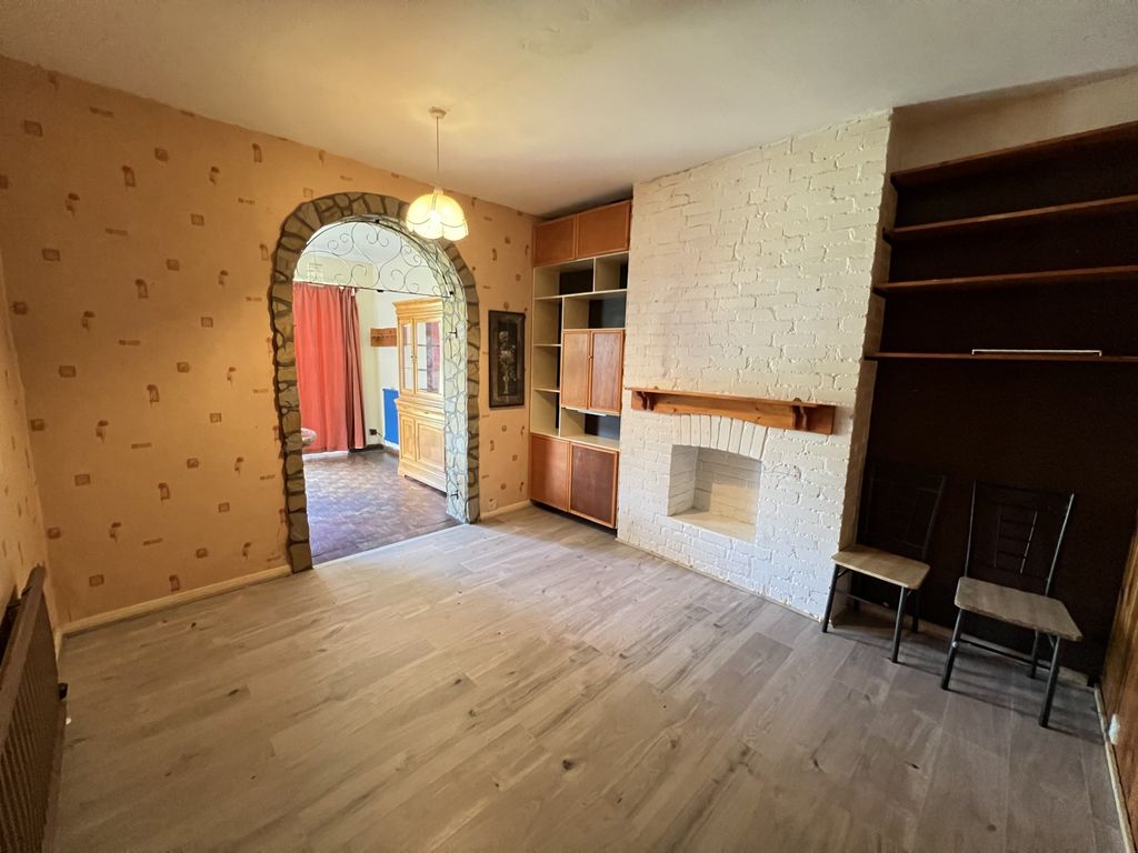 Property photo 2 of 10