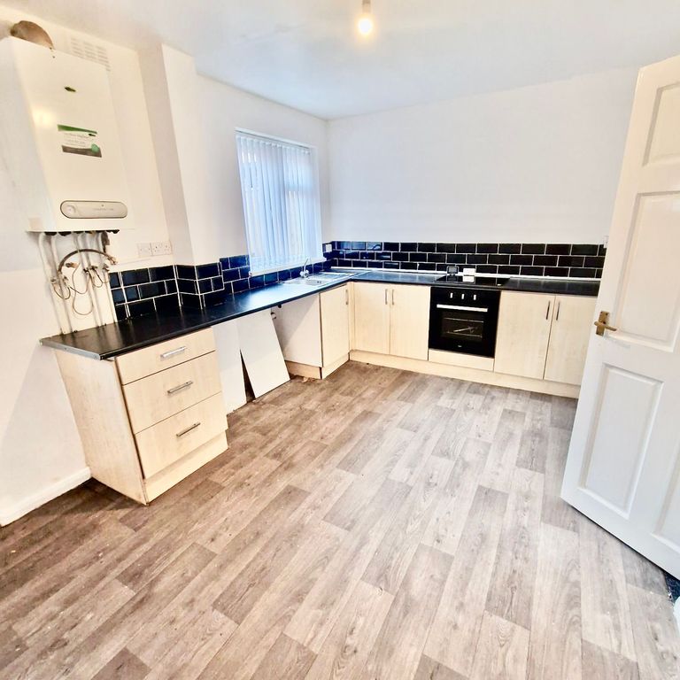 Property photo 2 of 23