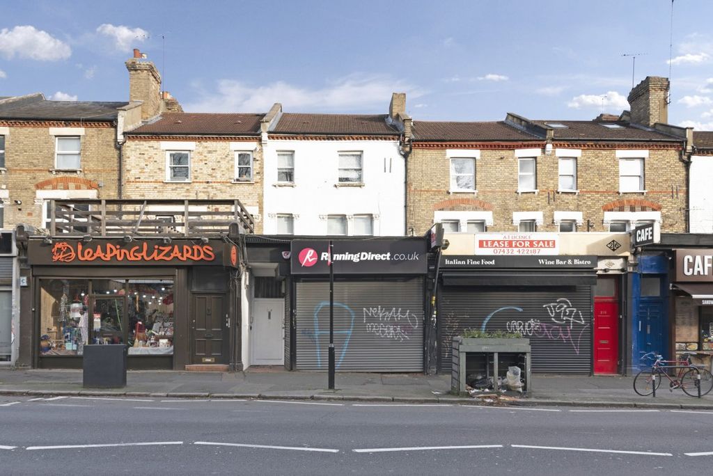 Property photo 1 of 2