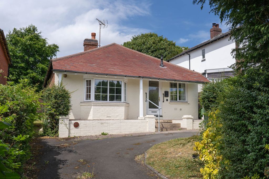 Property photo 2 of 10