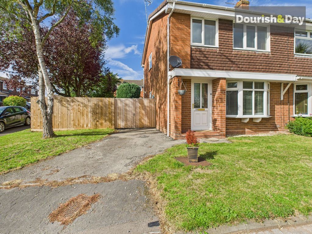 Property photo 1 of 14 Front