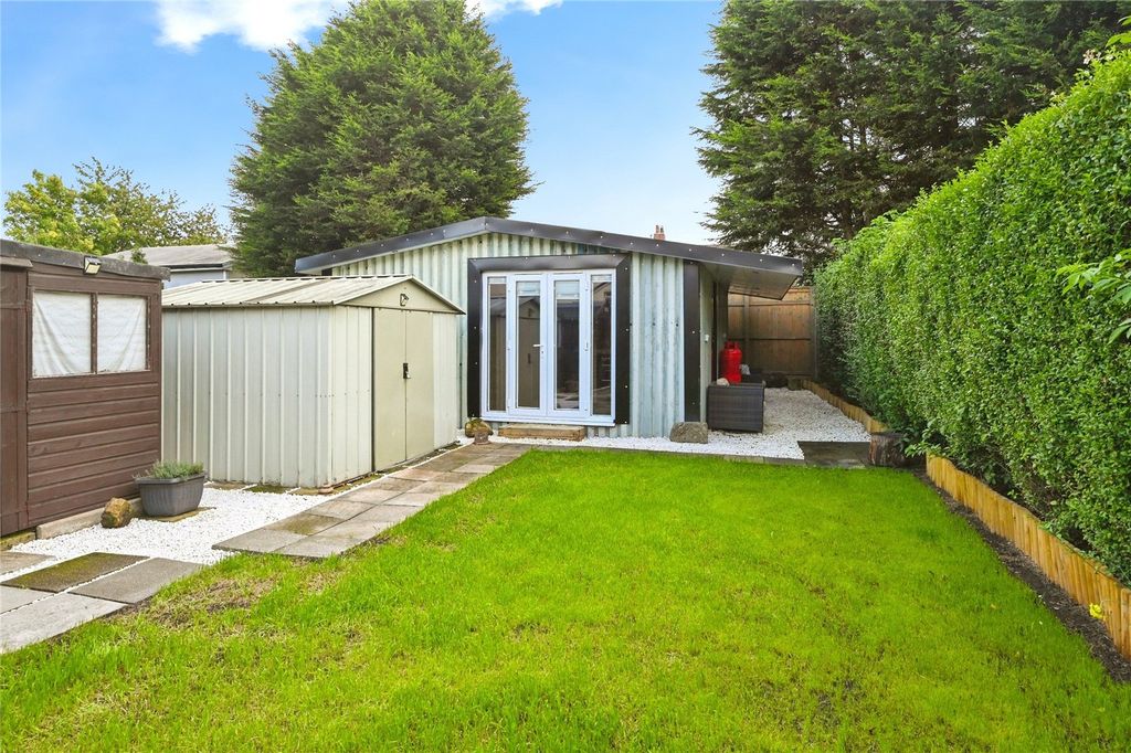 Property photo 2 of 13 Eco Pod